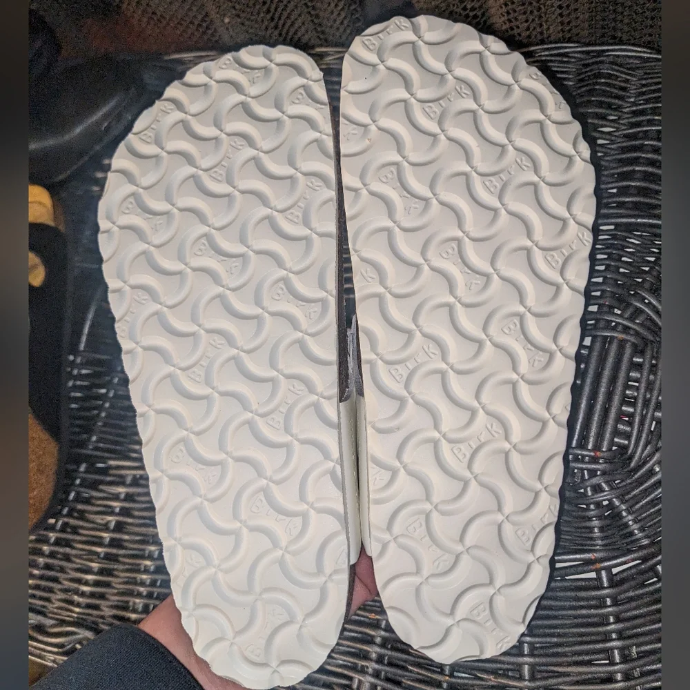 Birkenstock Women's Gizeh Flowers Footbed Sandal in White sz Euro 37 - Picture 8 of 14